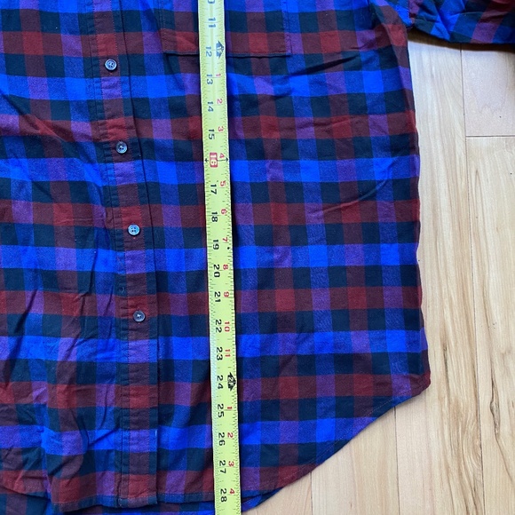LL Bean Signature Flannel - Picture 5 of 9